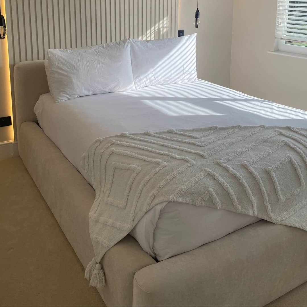 The Luxury Bed Company Alwyn Upholstered Bed Frame